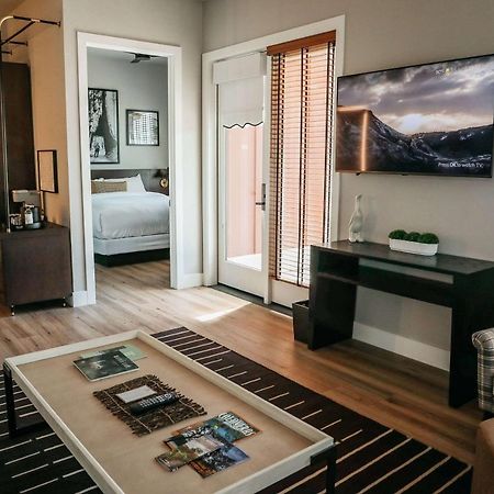 Gateway Hotel, Trademark Collection By Wyndham Copper Cove Subdivision 외부 사진