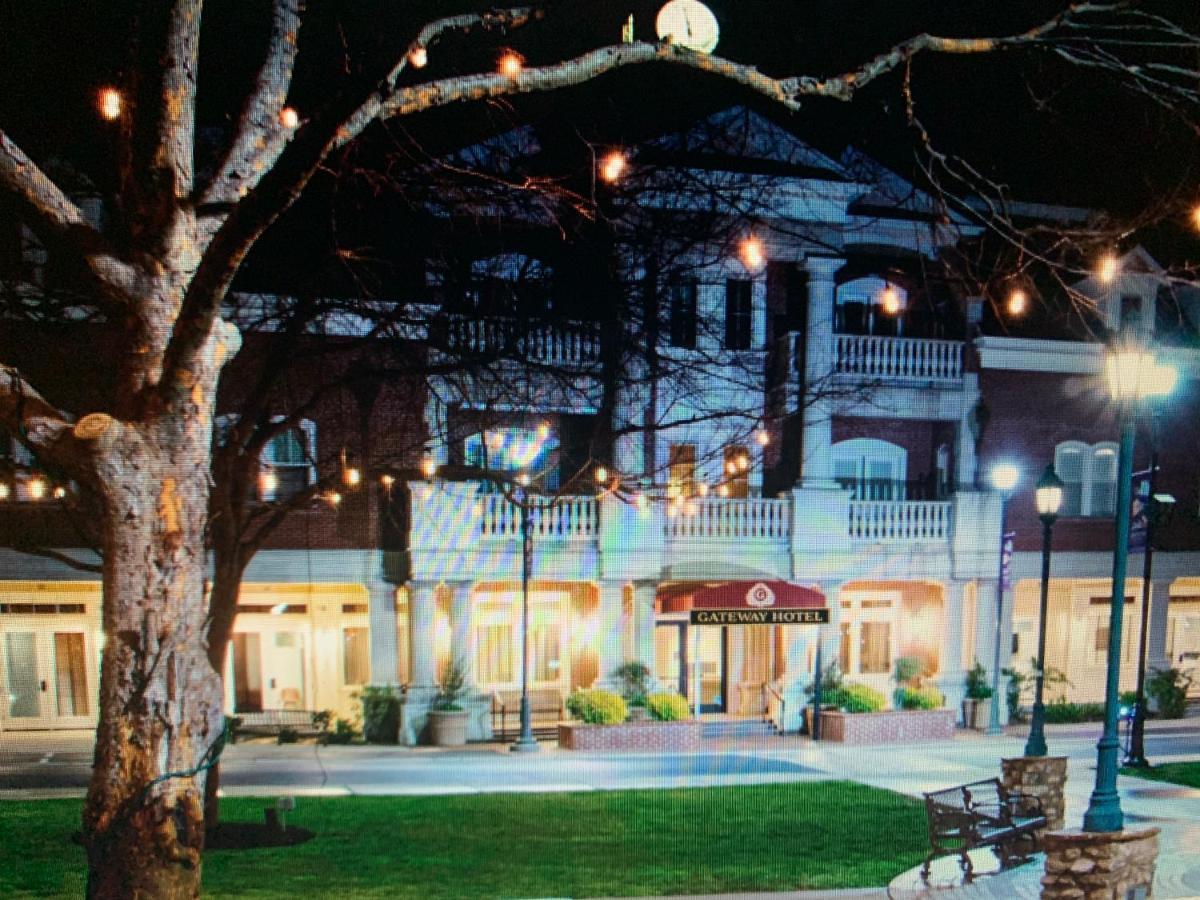 Gateway Hotel, Trademark Collection By Wyndham Copper Cove Subdivision 외부 사진