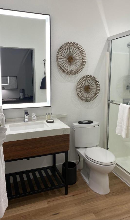 Gateway Hotel, Trademark Collection By Wyndham Copper Cove Subdivision 외부 사진