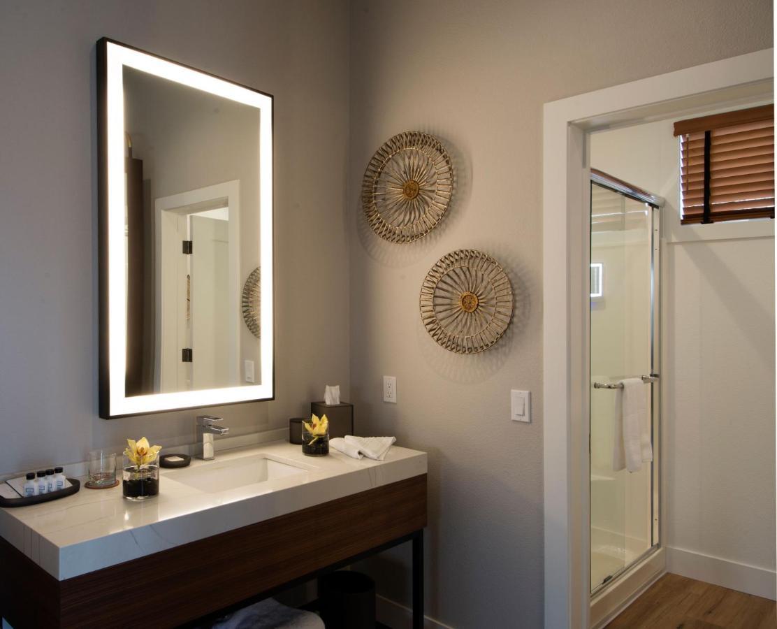 Gateway Hotel, Trademark Collection By Wyndham Copper Cove Subdivision 외부 사진