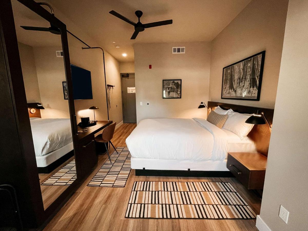 Gateway Hotel, Trademark Collection By Wyndham Copper Cove Subdivision 외부 사진